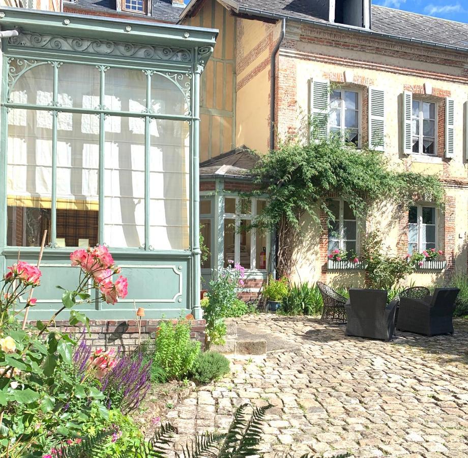 Maison Leontine Bernay  Bagian luar foto